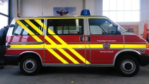 Warnmarkierungen für Einsatzfahrzeuge