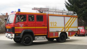 Warnmarkierungen für Einsatzfahrzeuge